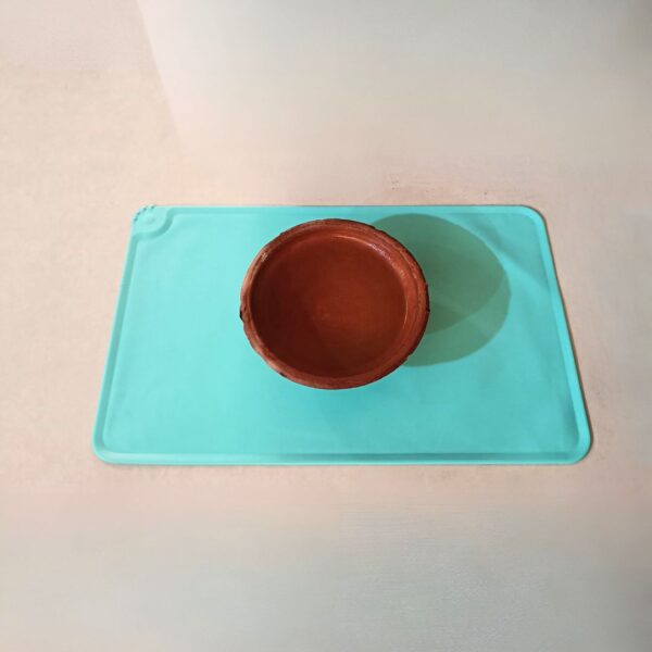 Purrly Waterproof Silicone Pet Feeding Mat for Cats - Non-Slip, Easy-Clean Placemat for Food & Water Bowls ( 48x30 cm)