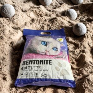 Purrly Cat Litter- 5Kg | Lavender Fragrance | Scoopable Bentonite Clay Cat Litter | Advanced Clumping Scented Litter Sand | 99.9% Dust Free | Natural | Odour Control